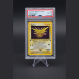 Zapdos Holo · Fossil 1st Edition · 15/62 · Deutsch · PSA 8 Bild 1